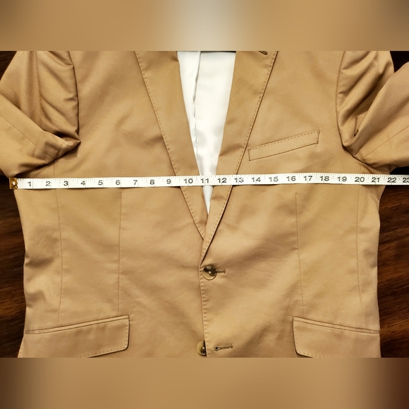 Tan Cotton Sport Coat - "Saville Row" Co. - 42R - Picture 7 of 9